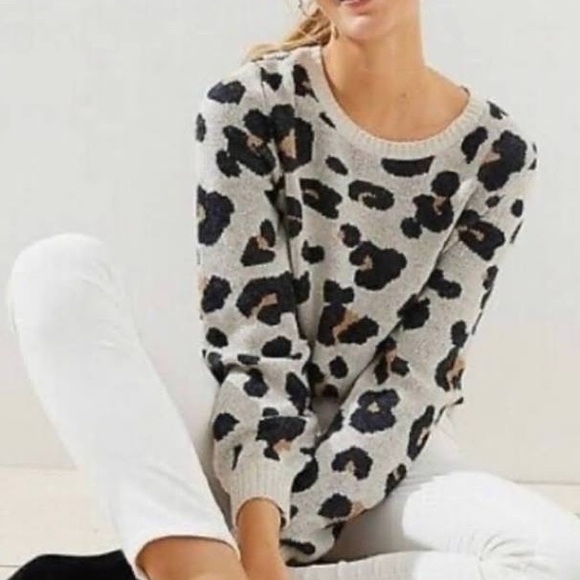 Loft Leopard print sweater NWT - Picture 4 of 7